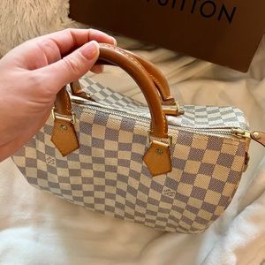 Authentic Louis Vuitton Speedy 30 in Damier Azur - Good condition